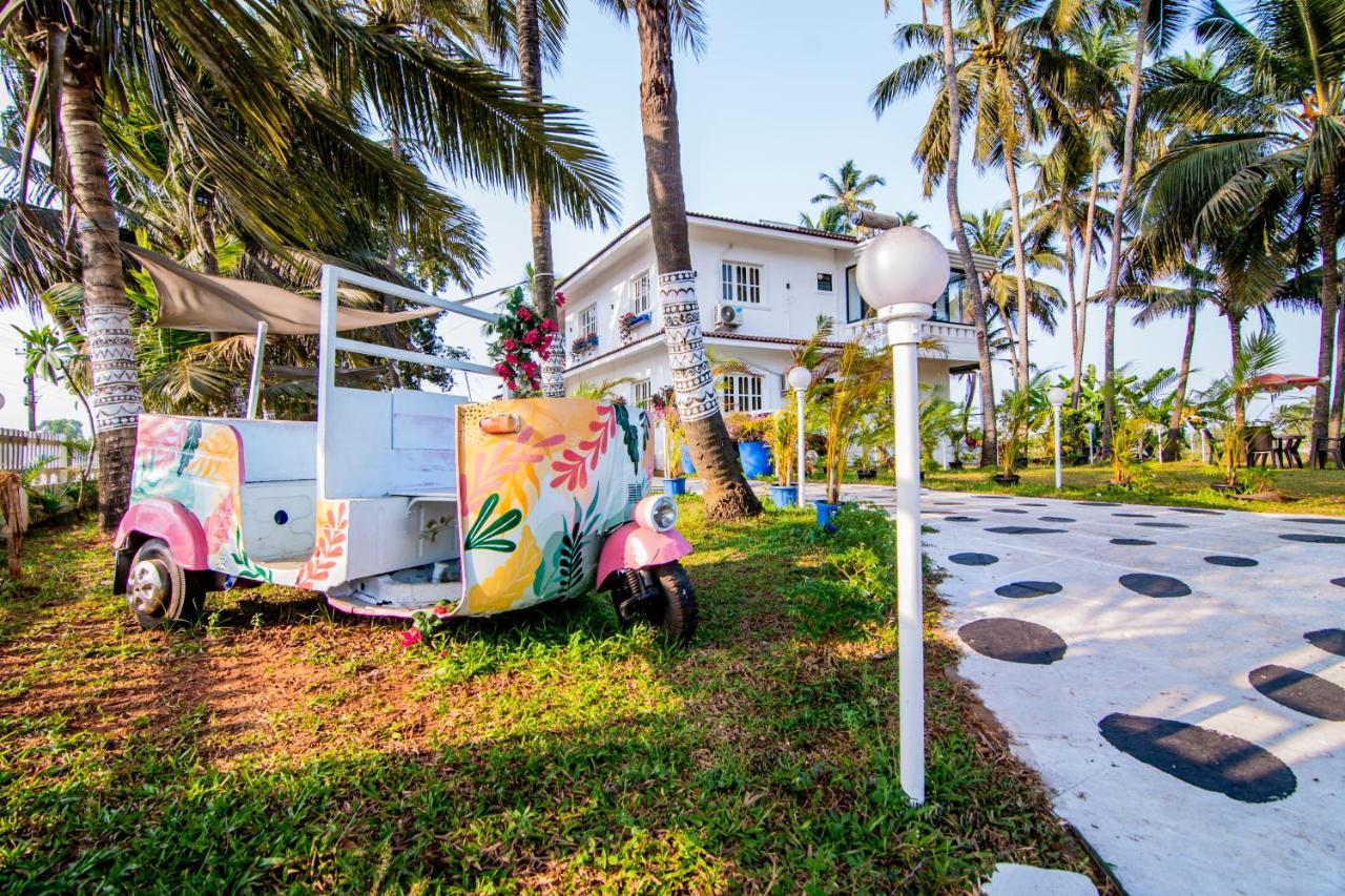 White House In Goa, Truly Amazing Experience Bed and Breakfast Saligao Buitenkant foto