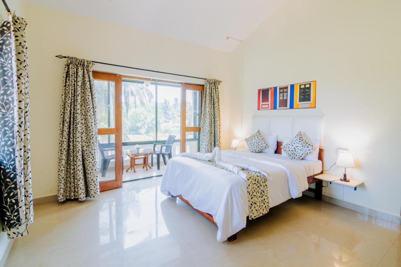 White House In Goa, Truly Amazing Experience Bed and Breakfast Saligao Buitenkant foto