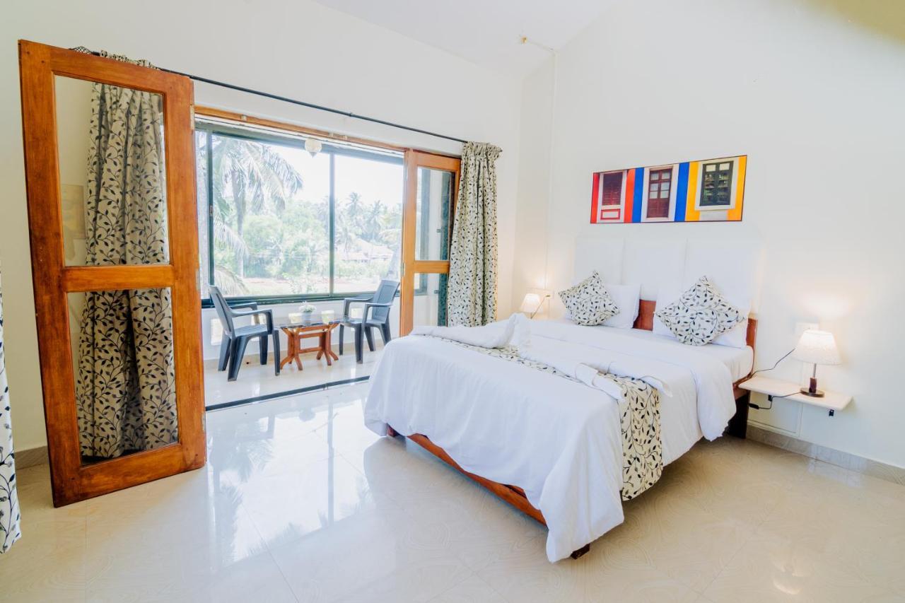 White House In Goa, Truly Amazing Experience Bed and Breakfast Saligao Buitenkant foto