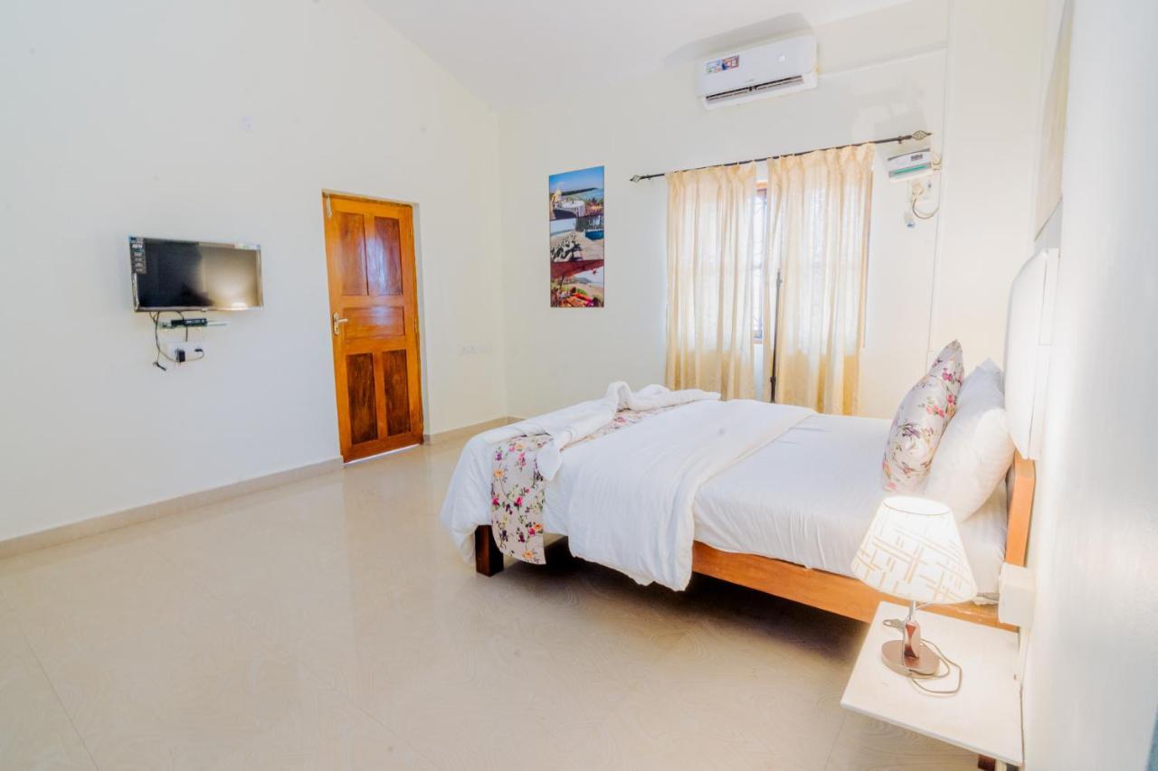 White House In Goa, Truly Amazing Experience Bed and Breakfast Saligao Buitenkant foto